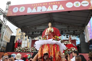 Alvorada, missa campal, cortejo e shows: confira programação dos festejos de Santa Bárbara no Pelourinho | SECOM