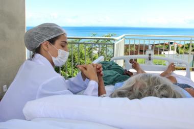 Humanização do Hospital Mont Serrat emociona especialista em cuidados paliativos | SECOM