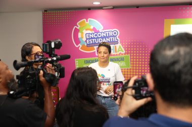 SEC anuncia Projeto Férias na Escola durante abertura do Encontro Estudantil 2025 | SECOM