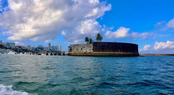 Vai dar praia? Confira a previsão do tempo para este fim de semana na capital