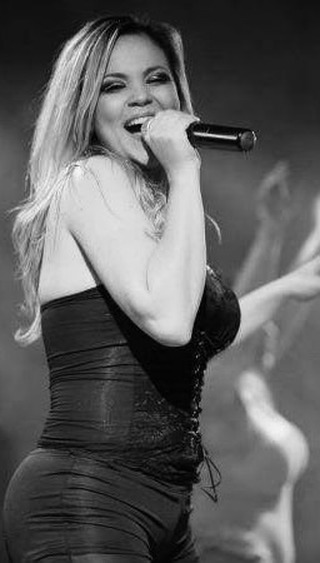 Vanessa Rios, ex-vocalista de Capim com Mel, morre aos 42 anos