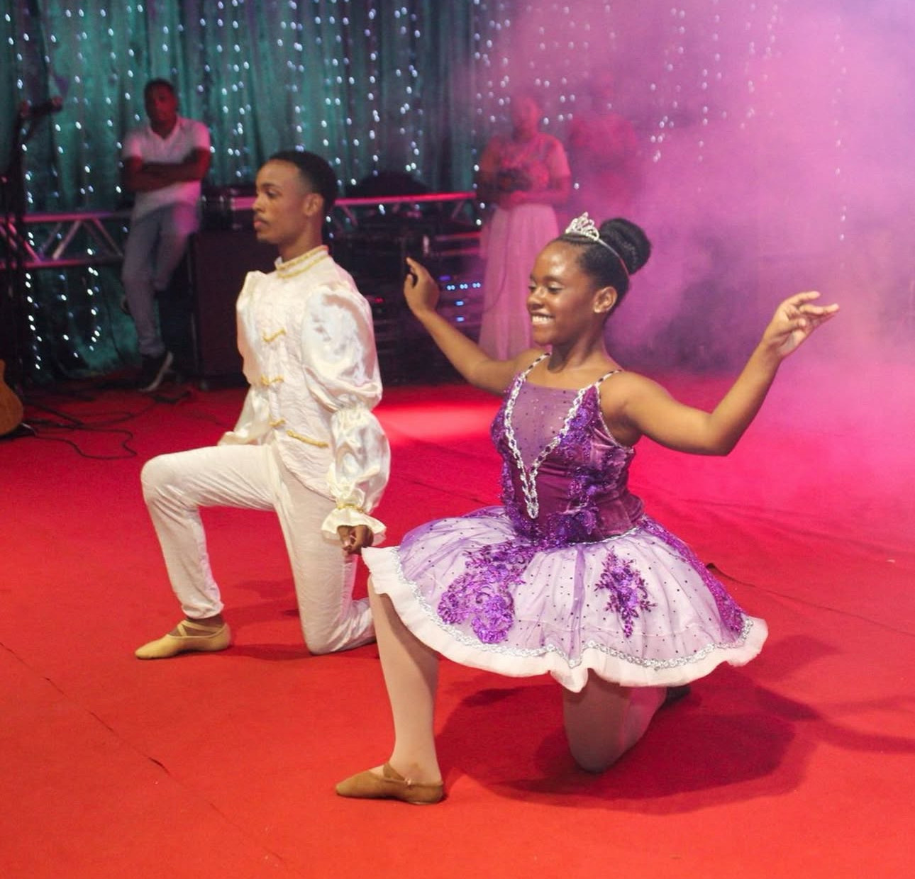 Vila Luz do Mundo mantém programação cultural e reúne famílias em Simões Filho 