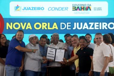 Em Juazeiro, governador entrega ambulância e autoriza obras na Orla pelo Novo PAC | SECOM