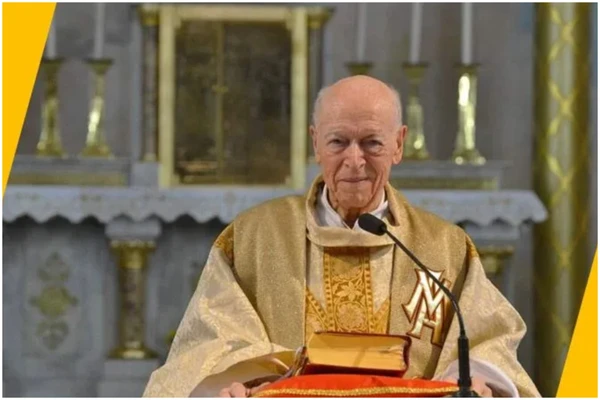 Padre de 103 anos morre logo após rezar Ave-Maria