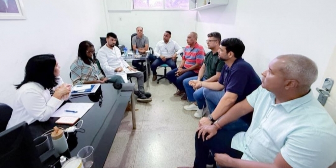 Presidente da Câmara e vereadores acompanham início da nova gestão do Hospital Municipal