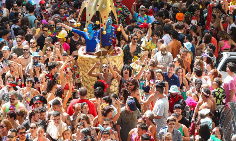 Carnaval é feriado? Confira o calendário de fevereiro de 2026