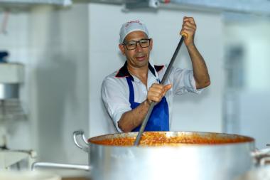 Governo do Estado garante 63 mil refeições para trabalhadores do Carnaval 2026 | SECOM