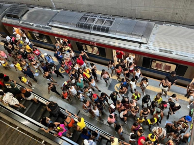 Metrô Bahia bate recorde e transporta 1,9 milhão de passageiros no Carnaval 2026 | SECOM