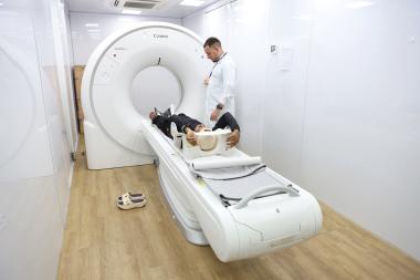 Demanda por tomografias em Feira de Santana será zerada com chegada de carreta do Agora Tem Especialistas | SECOM