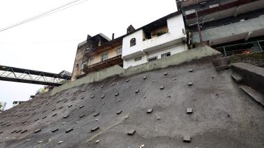 Governo da Bahia amplia prevenção a desastres naturais na capital com entrega de encosta | SECOM