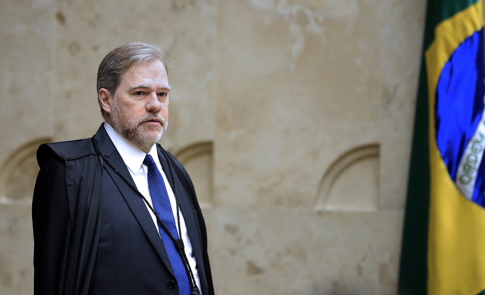 Toffoli se diz suspeito para participar de julgamento sobre prisão de Vorcaro