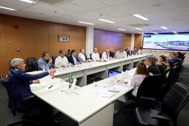 Durante reunião, Jerônimo Rodrigues reforça investimentos em saúde e áreas estratégicas para Piatã | SECOM