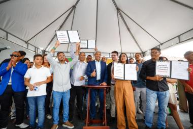 Governo do Estado realiza entrega unidade de beneficiamento de frutas e autoriza pavimentação de estrada em Gongogi | SECOM