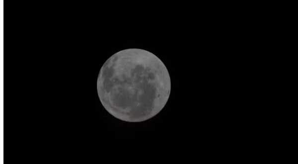 NASA divulga imagem inédita da Lua feita por astronautas da missão Artemis II