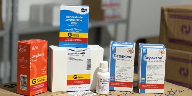 Simões Filho em Pauta apura denúncia de falta de remédios e comprova que não há falta de medicamentos