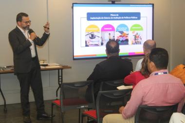 Sistema de Avaliação de Políticas Públicas é apresentado a servidores do TCE/BA | SECOM