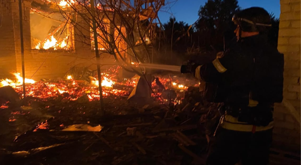 Ataque em alojamento estudantil deixa 16 mortos e gera forte embate entre Rússia e Ucrânia