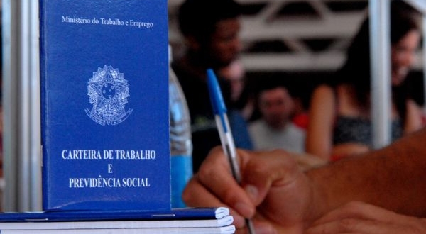 Bahia registra salário médio abaixo da média nacional, aponta IBGE