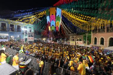 Em clima de Copa e São João, Pelourinho encerra festa com Alceu Valença e cerca de 50 atrações | SECOM