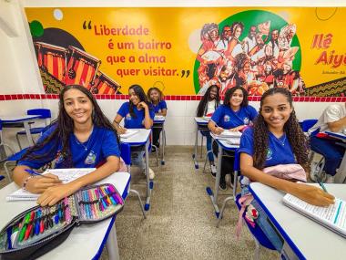 Evasão escolar cai 9% no Ensino Médio da Rede Estadual da Bahia | SECOM