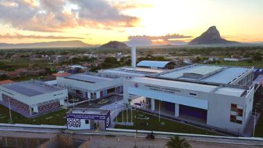 Governo da Bahia inaugura novo Colégio Estadual de Tempo Integral em Itatim com investimento de R$ 32,1 milhões | SECOM