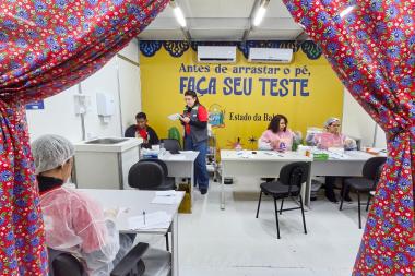 Com recorde de atendimentos, posto da Sesab no Pedrão de Eunápolis reforça prevenção às ISTs | SECOM
