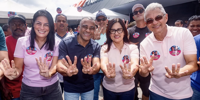 Kátia Oliveira reúne lideranças em adesivaço realizado em Simões Filho e Salvador