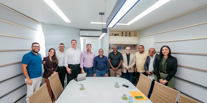 Prefeito Del recebe representantes de novo centro logístico de Simões Filho
