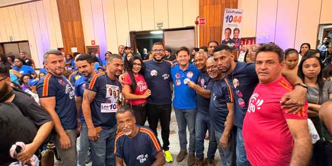 Simões Filho chega grande em evento de Léo Prates em Salvador