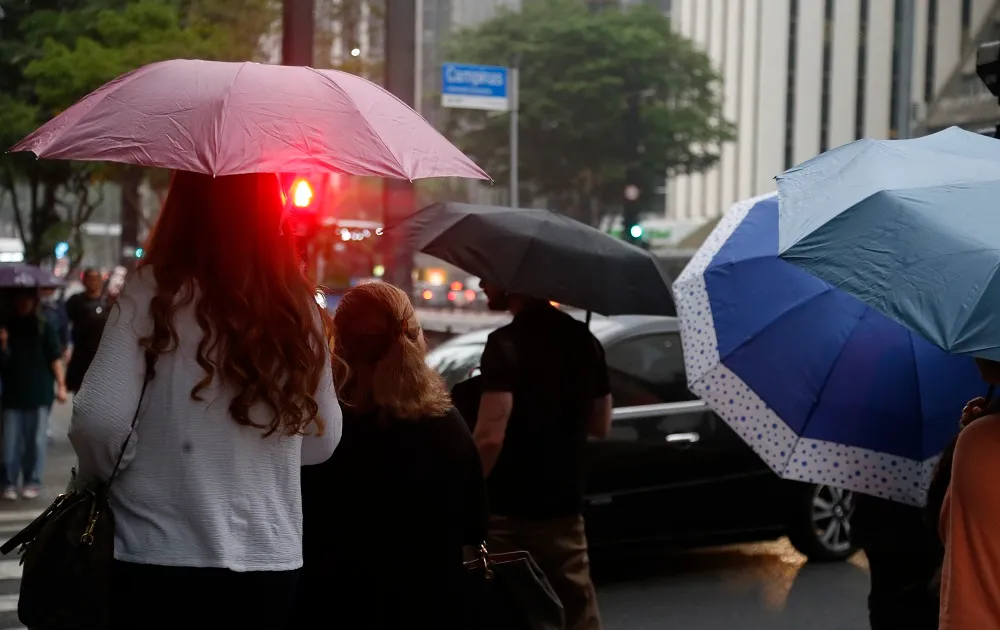 Eleição com chuva em São Paulo: veja a previsão do tempo